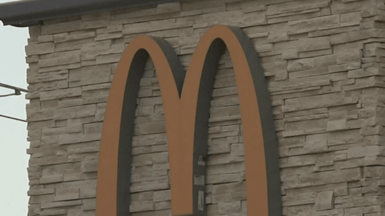 Men pull guns on McDonald's employee for selling them cold burgers