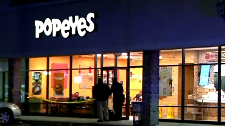 White Woman body slammed in Popeyes parking Lot after calling worker the n-word