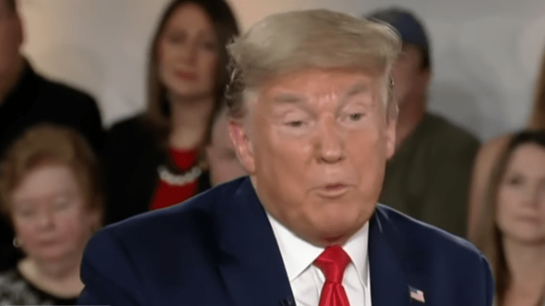 Trump reportedly thinks journalists will infect him with coronavirus